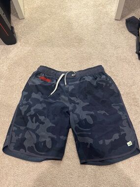 Vuori Men's Navy Camo Hybrid Shorts